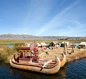Isla de los Uros: Los secretos del pueblo flotante del lago Titicaca