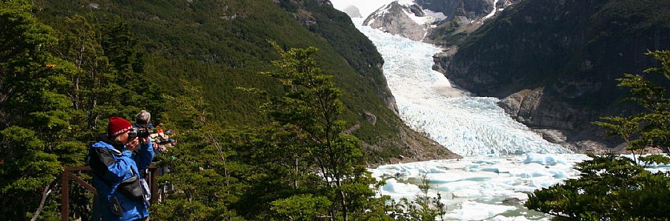 Navegación por los glaciares Balmaceda y Serrano
